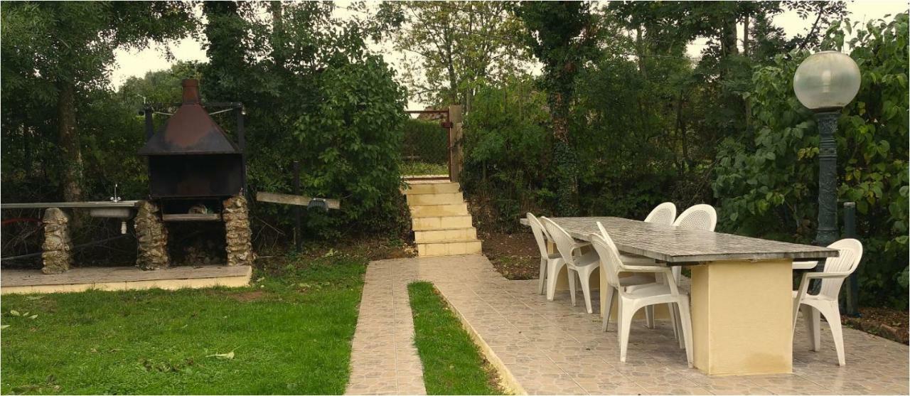 La Maison Lierue Fretigny Buitenkant foto