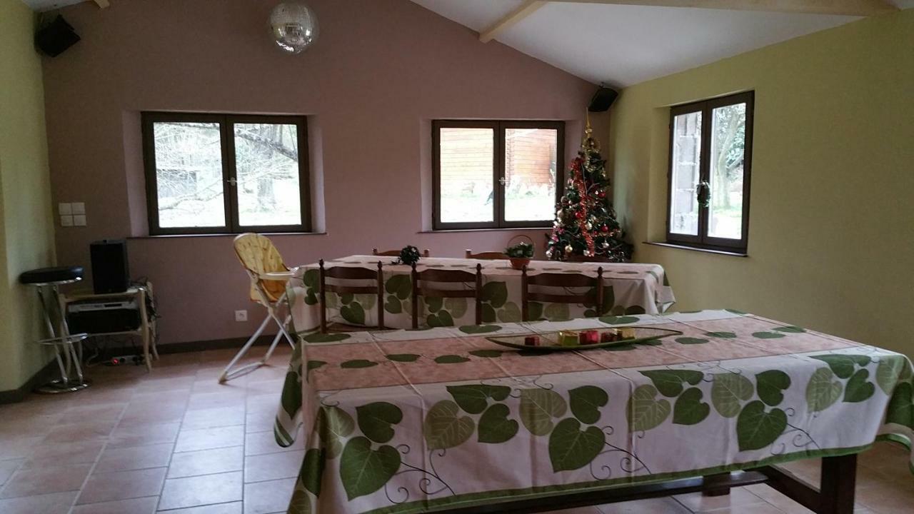 La Maison Lierue Fretigny Buitenkant foto